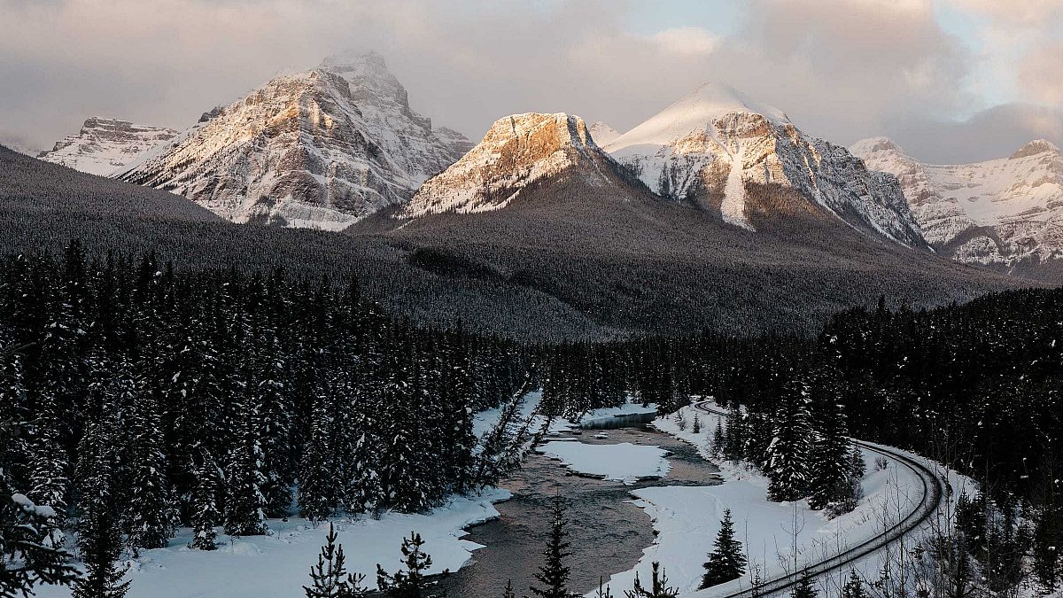 Road Tripos Morants Curve Bow Valley Parkway